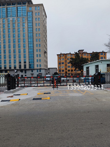 北鎮(zhèn)空降閘機(jī)車(chē)牌識(shí)別系統(tǒng)安裝13998203311